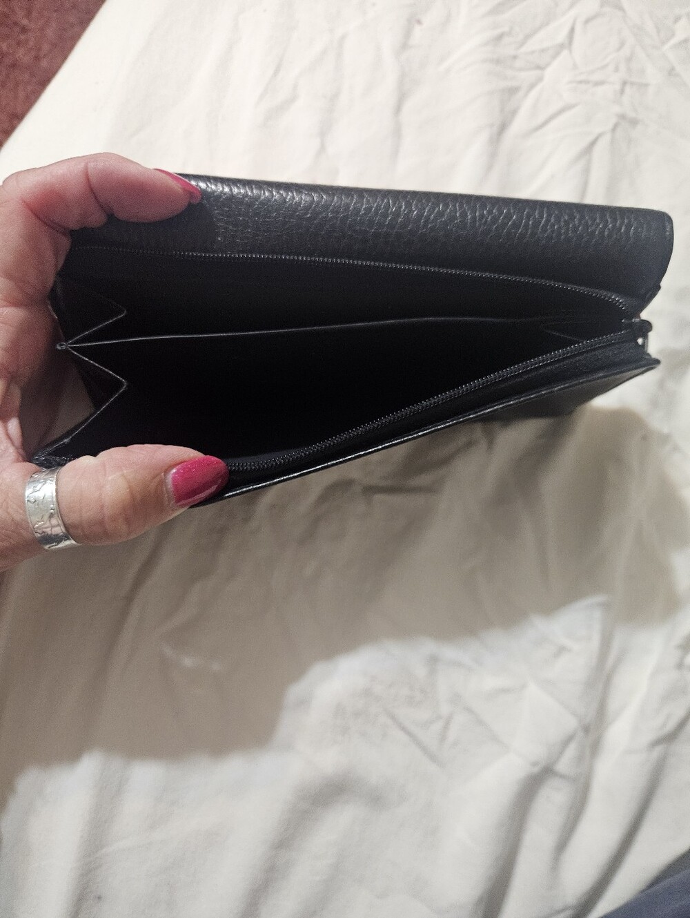 3 Wallets - Picture 11 of 11